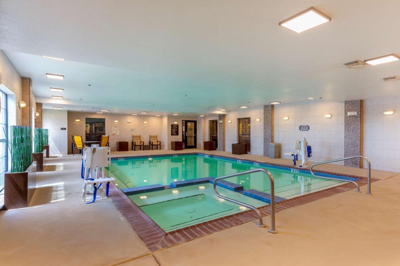 Best Western Plus Red River Inn Clarendon Exteriör bild