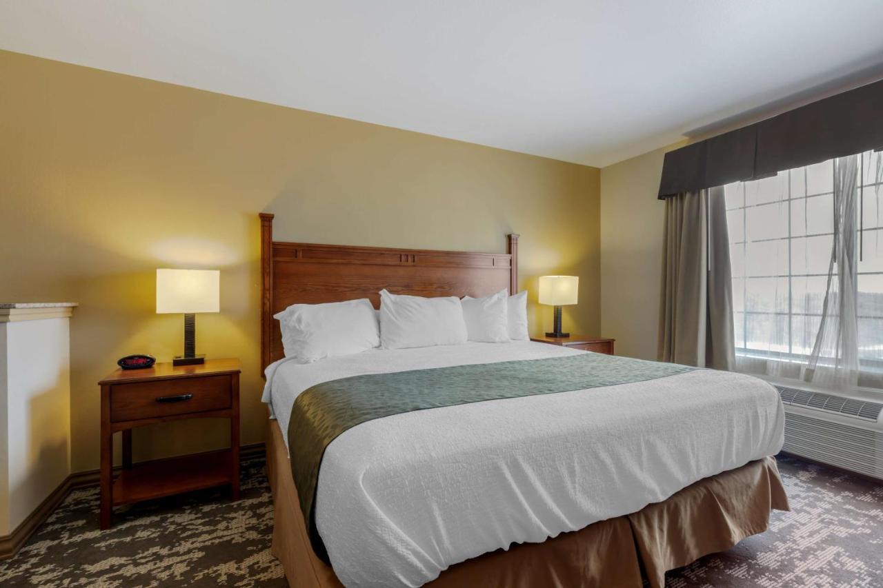 Best Western Plus Red River Inn Clarendon Exteriör bild