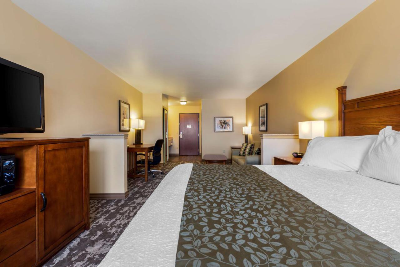 Best Western Plus Red River Inn Clarendon Exteriör bild