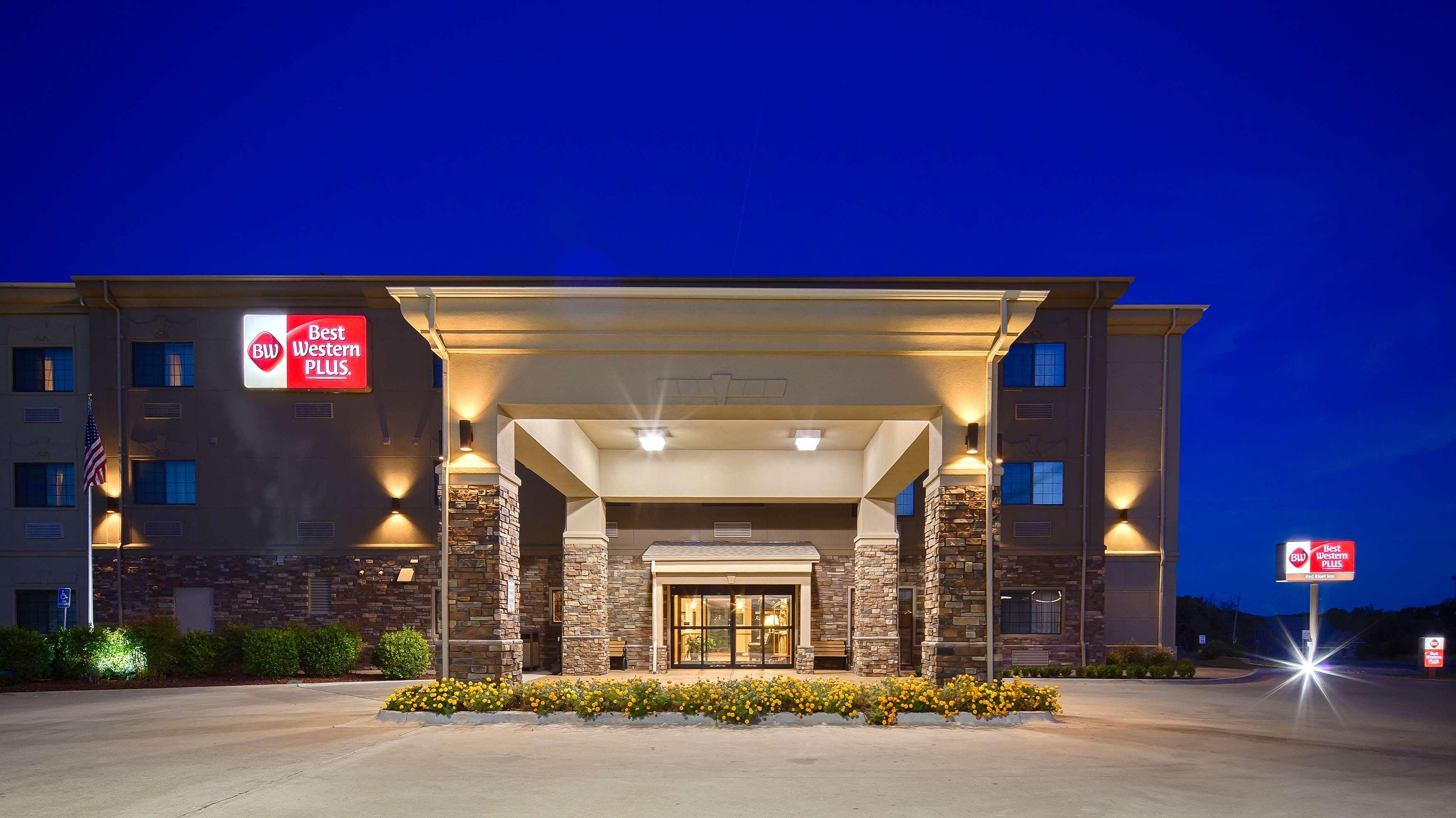 Best Western Plus Red River Inn Clarendon Exteriör bild